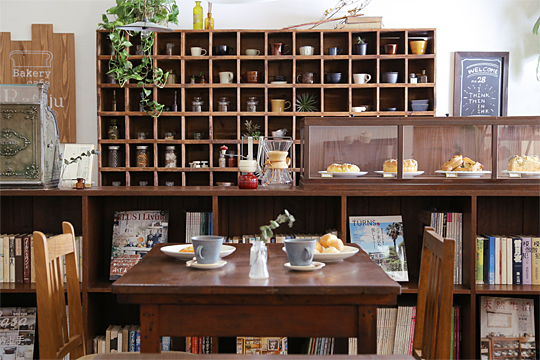 アンティーク家具 カフェ